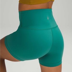NWT ✨ (Sz 0) Lululemon Wunder Train High-Rise Shorts 4’’